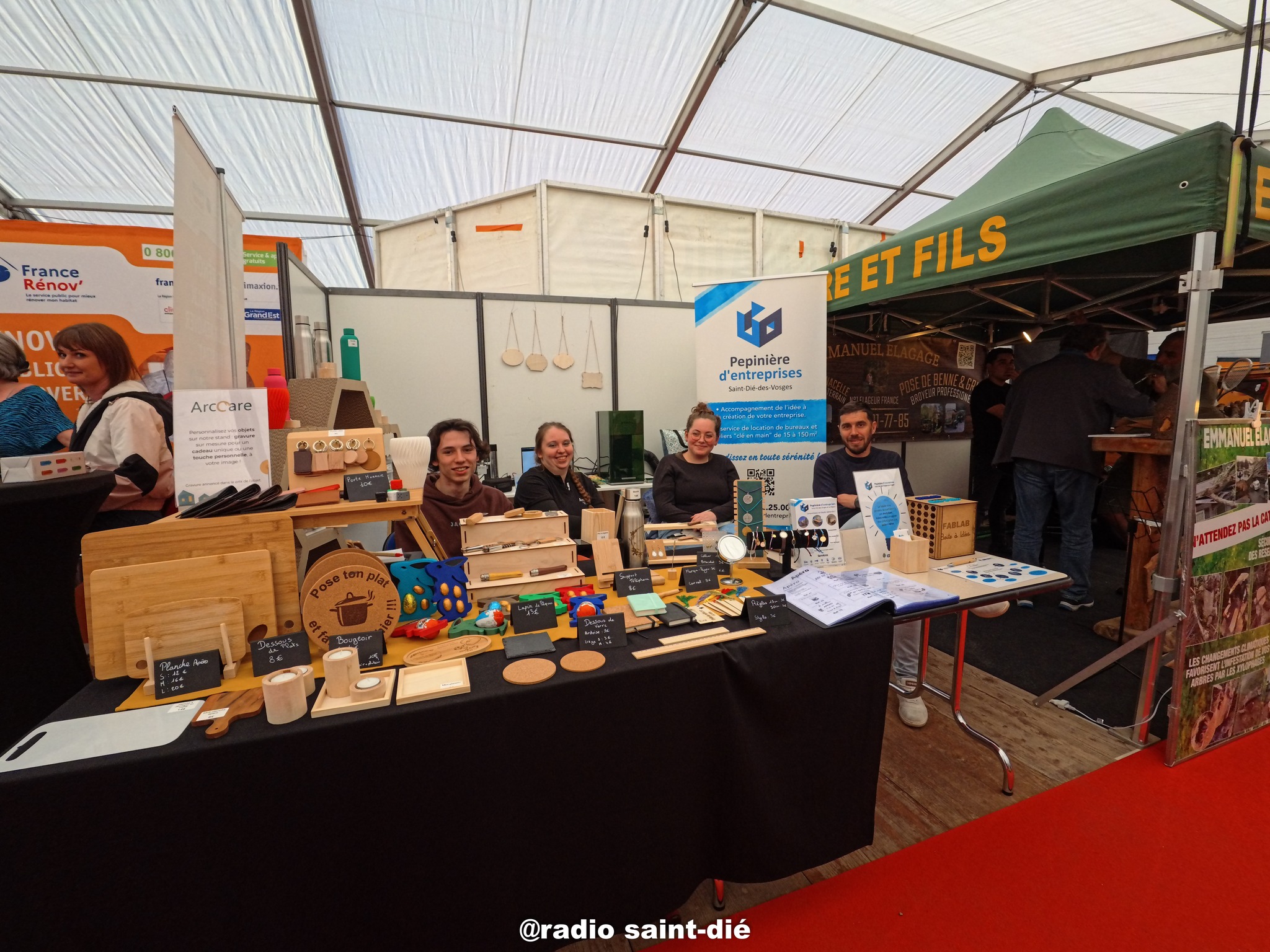 Image de 𝙇𝙖 𝙋𝙚́𝙥𝙞𝙣𝙞𝙚̀𝙧𝙚 𝙙’𝙀𝙣𝙩𝙧𝙚𝙥𝙧𝙞𝙨𝙚𝙨 𝙙𝙚 𝙎𝙖𝙞𝙣𝙩-𝘿𝙞𝙚́-𝙙𝙚𝙨-𝙑𝙤𝙨𝙜𝙚𝙨 𝙖𝙪 𝙎𝙖𝙡𝙤𝙣 𝙙𝙚 𝙡’𝙃𝙖𝙗𝙞𝙩𝙖𝙩 ! 🏡